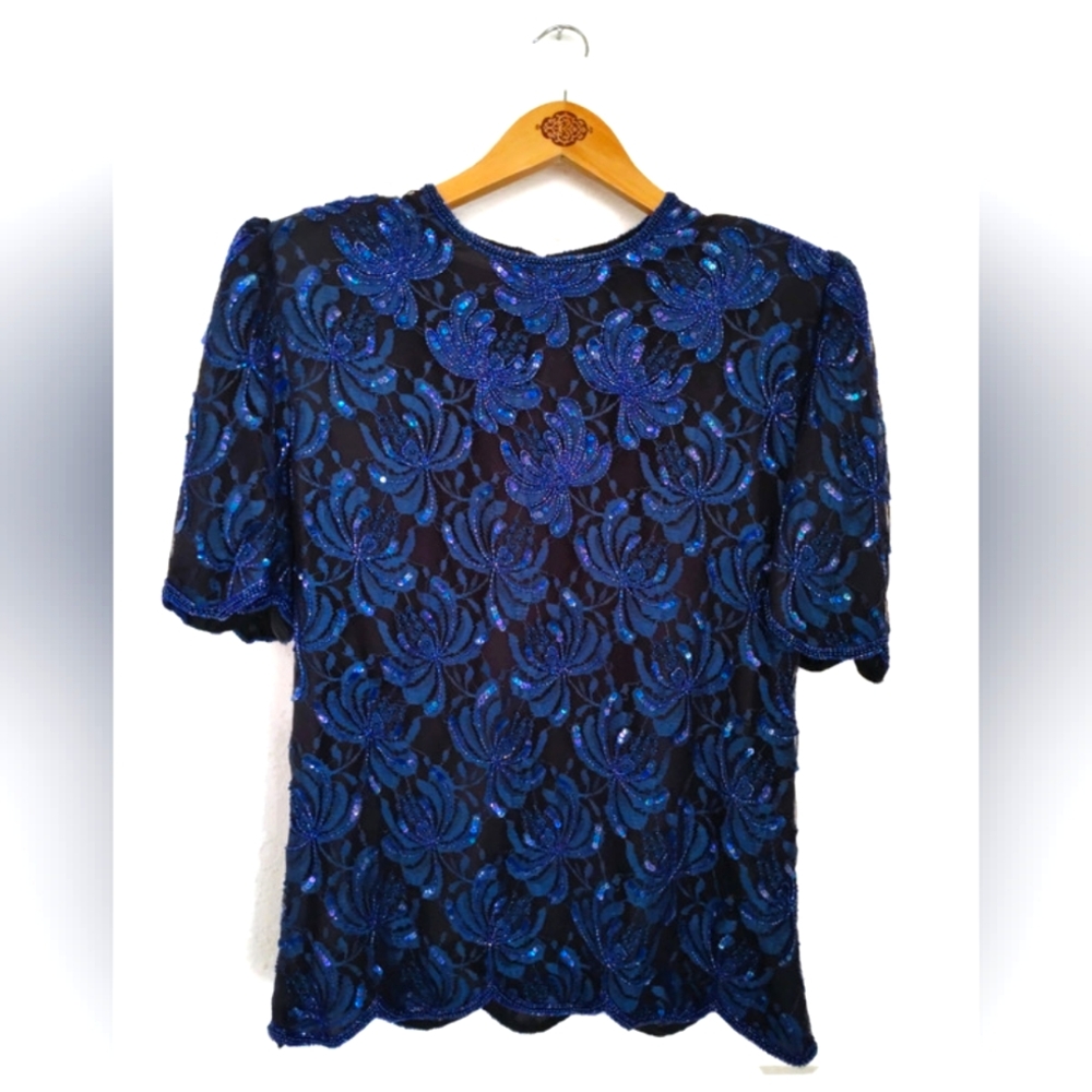 LAURENCE KAZAR NY Beautiful Blue Sequined Beaded Event Holiday Top Large